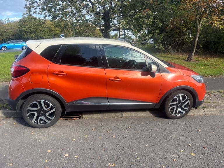 Renault, CAPTUR, Hatchback, 2015, Manual, 1461 (cc), 5 doors