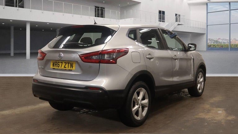 2017 Nissan Qashqai 1.2 DIG-T Acenta XTRON Euro 6 (s/s) 5dr HATCHBACK Petrol Automatic