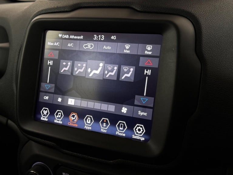 2020 Jeep Renegade 1.3 GSE T4 Night Eagle DDCT Euro 6 (s/s) 5dr ESTATE Petrol Automatic