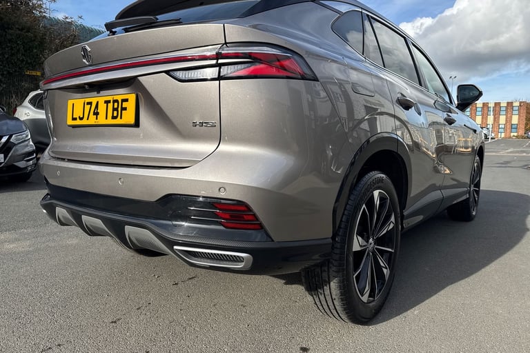 2025 MG MG HS 106290 Hatchback Petrol Manual