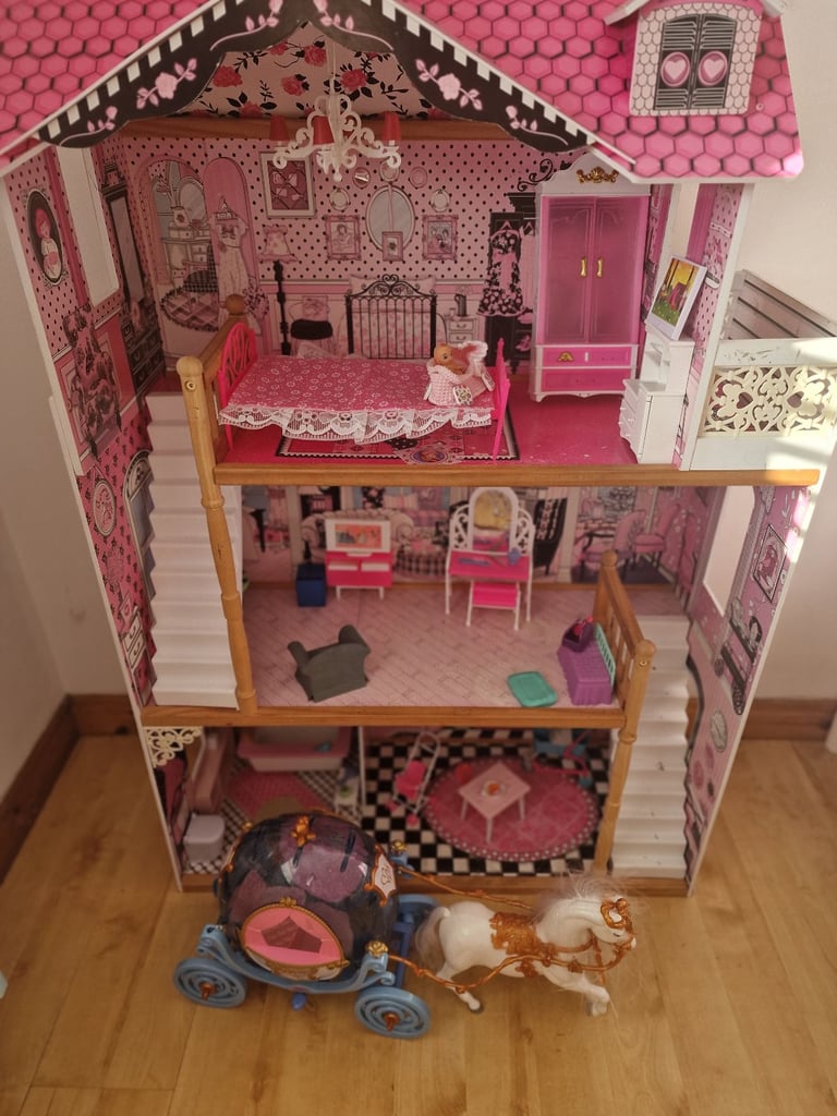 Doll house