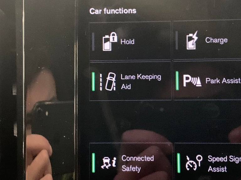 2021 Volvo XC40 1.5 T5 Recharge PHEV R DESIGN 5dr Auto ESTATE PETROL/ELECTRIC Automatic