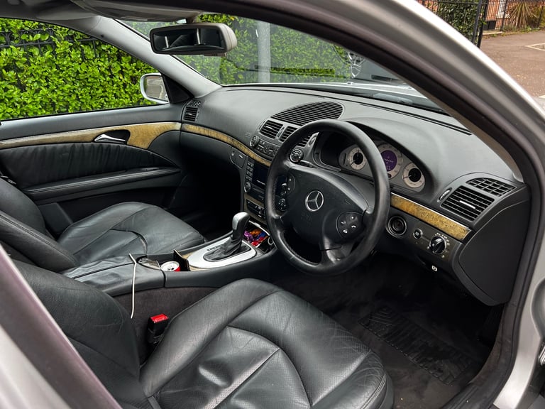 Mercedes-Benz, E CLASS, 2004, Semi-Auto, 3222 (cc)