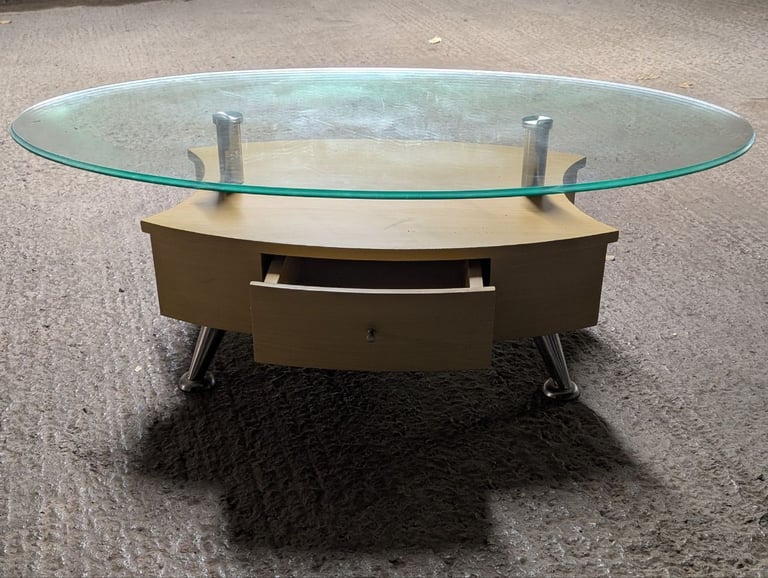 image for Oval glass top coffee table in Ayr