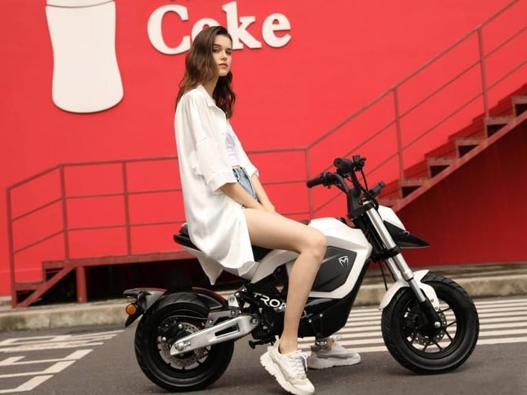 Tromox Mino 50cc Equivalent Monkey Electric bike road legal