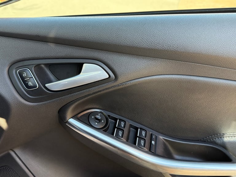 2015 FORD FOCUS 2.0 TDCi 185 ST-2 Diesel 5dr ULEZ EURO 6 CRUISE CONTROL