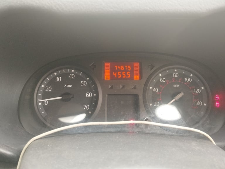 Renault, CLIO, Hatchback, 2005, Manual, 1390 (cc), 5 doors