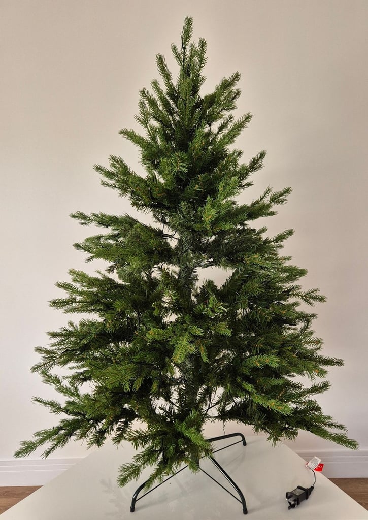 5Ft Pre-Lit Windsor Fir Christmas Tree, Dual Warm White