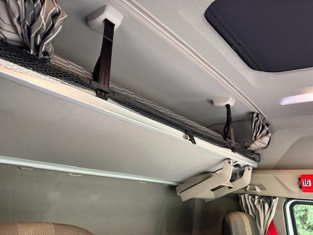 2023 23 DAF XF 480 EURO 6 6X2 TRACTOR UNIT, SLIDER, FRIDGE, MICROWAVE 