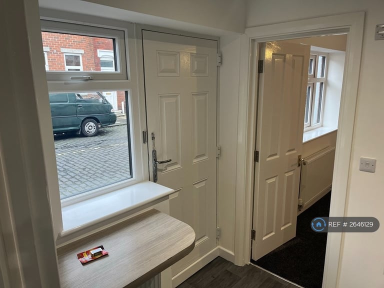 1 bedroom flat in St. Barnabas Road, Middlesbrough, TS5 (1 bed) (#2646129)