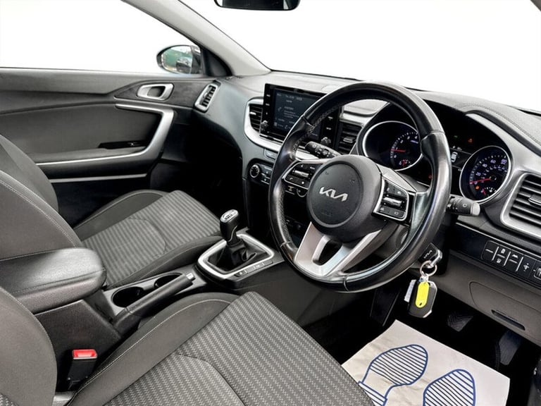2023 Kia Ceed 1.5T GDi ISG 2 5dr HATCHBACK PETROL Manual