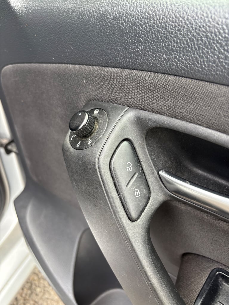 Volkswagen, POLO, Hatchback, 2012, Manual, 1198 (cc), 5 doors