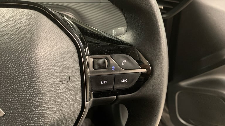2022 Peugeot 2008 1.2 PureTech Active Premium + SUV 5dr Petrol Manual Euro 6 (s/s) (100 ps) SUV P...