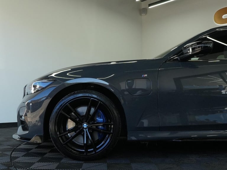 2021 BMW 3 Series 2.0 330e 12kWh M Sport Pro Edition Auto Euro 6 (s/s) 4dr SALOON Petrol/Electric...
