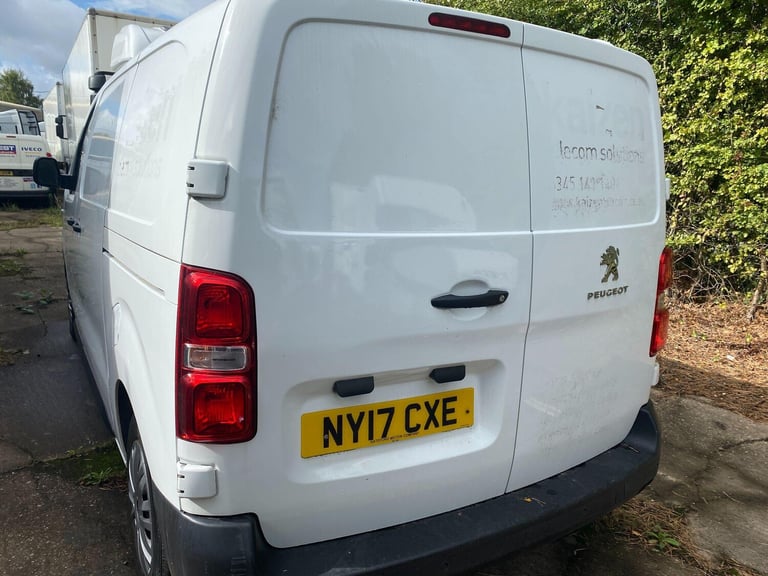 2017 Peugeot Expert 1.6 BlueHDi 1000 S Standard Panel Van MWB Euro 6 6dr PANEL VAN Diesel Manual