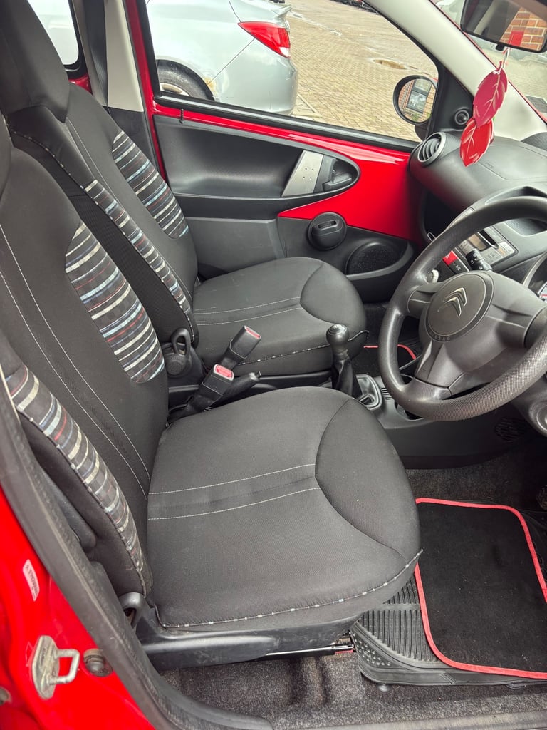 Citroen, C1, Hatchback, 2013, Manual, 998 (cc), 5 doors