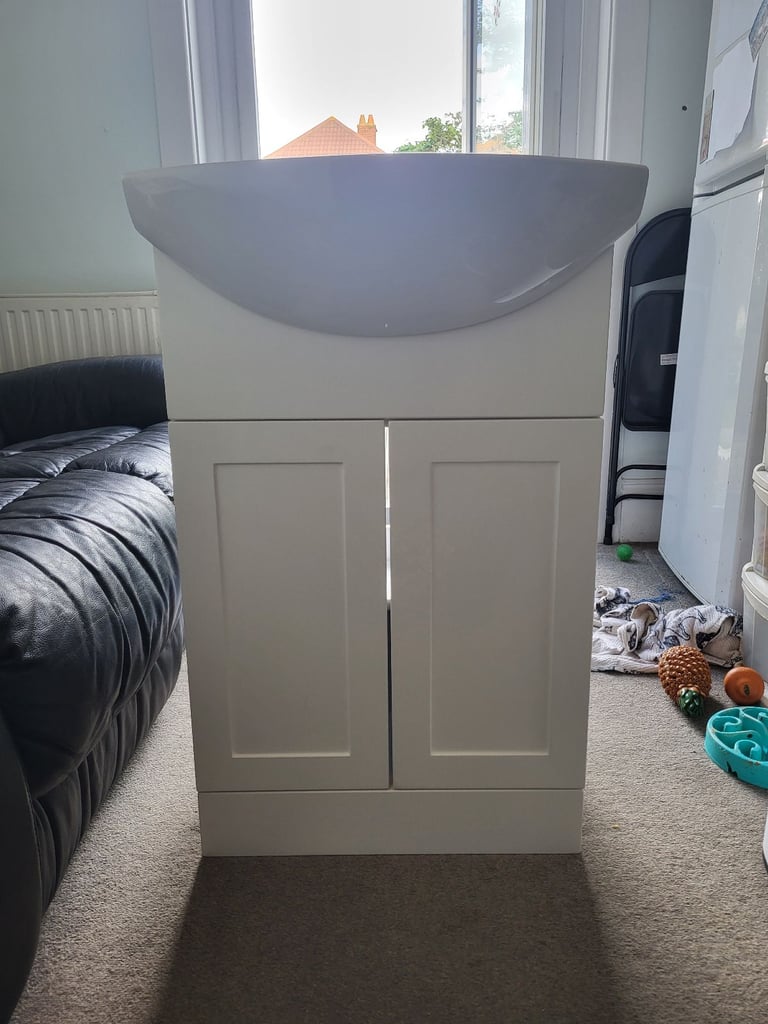 White Vanity with Semi Recessed Basin 550mm