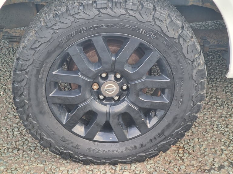 2012 Nissan Navara Double Cab Pick Up Outlaw 3.0dCi V6 231 4WD Auto PICK UP Diesel Automatic