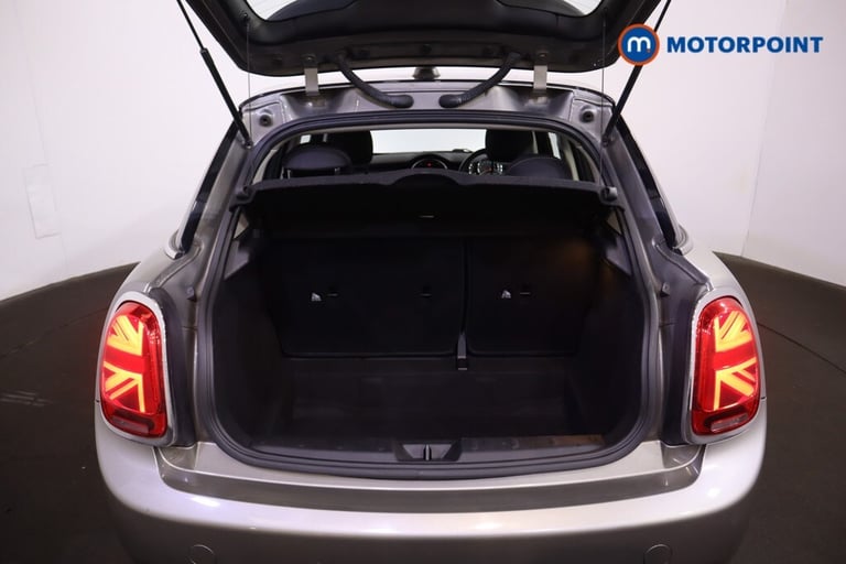 2019 MINI Hatch 1.5 Cooper Classic II 5dr Auto Hatchback Petrol Automatic