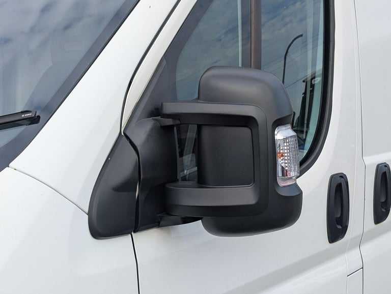 2017 Peugeot Boxer 2.0 BlueHDi H2 Professional Van 130ps PANEL VAN DIESEL Manual