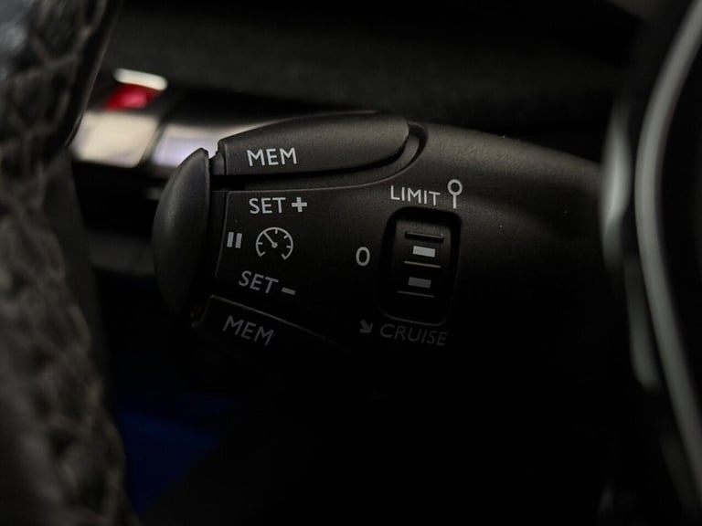 2019 Peugeot 3008 1.2 PureTech Allure Euro 6 (s/s) 5dr HATCHBACK Petrol Manual