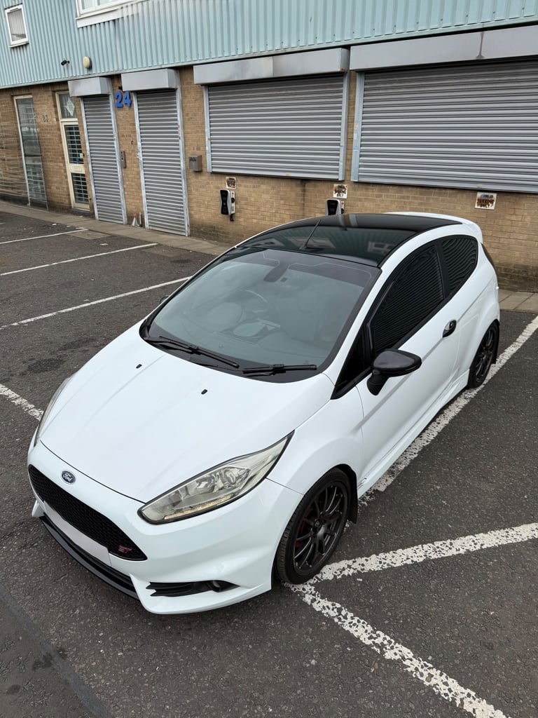 image for 2015 (65) Ford Fiesta ST180 1.6 | 3dr | Petrol | Manual | White | 91,744 Miles