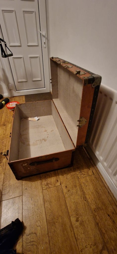 Large Chest / Overpond Trunk 1940s wood Metal Storage / Coffee Table 36"