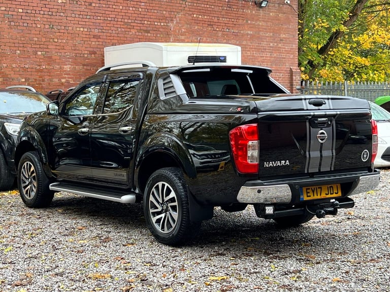 2017 Nissan Navara Double Cab Pick Up Tekna 2.3dCi 190 4WD PICK UP DIESEL Manual