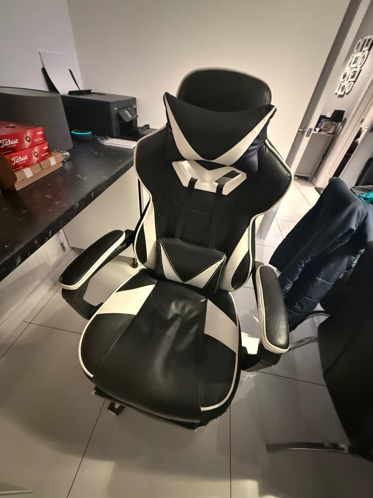 image for Gamer Chair 