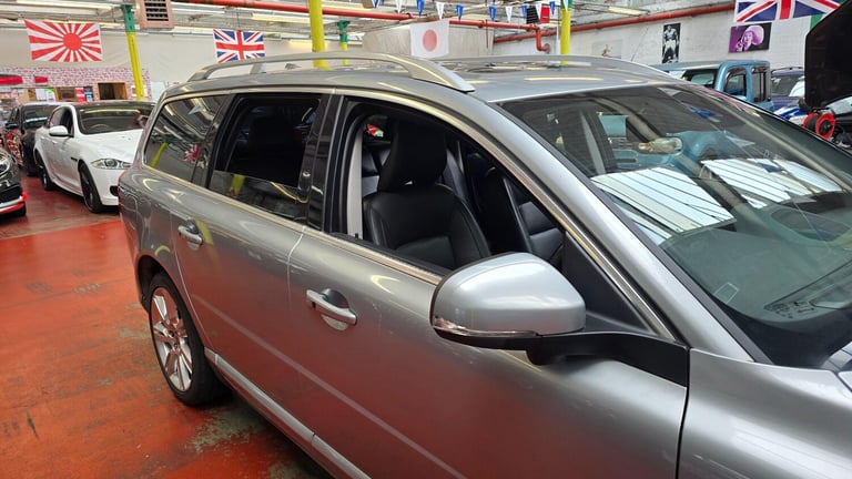  Volvo V70 3.0 T6 R-Design Geartronic AWD Petrol Automatic