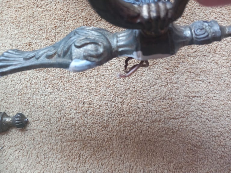 A pair of brass wall lights 