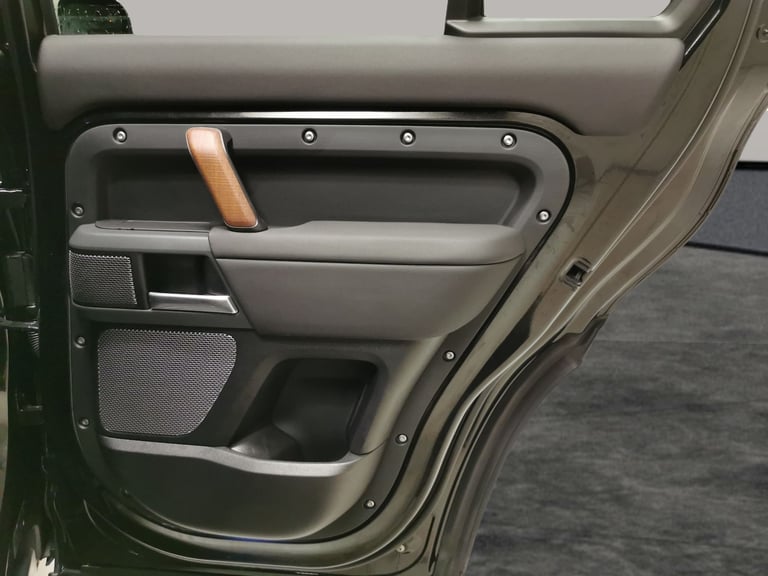 2023 Land Rover Defender 110 3.0 P400 MHEV X SUV 5dr Petrol Auto 4WD Euro 6 (s/s) (400 ps) - ADAP...