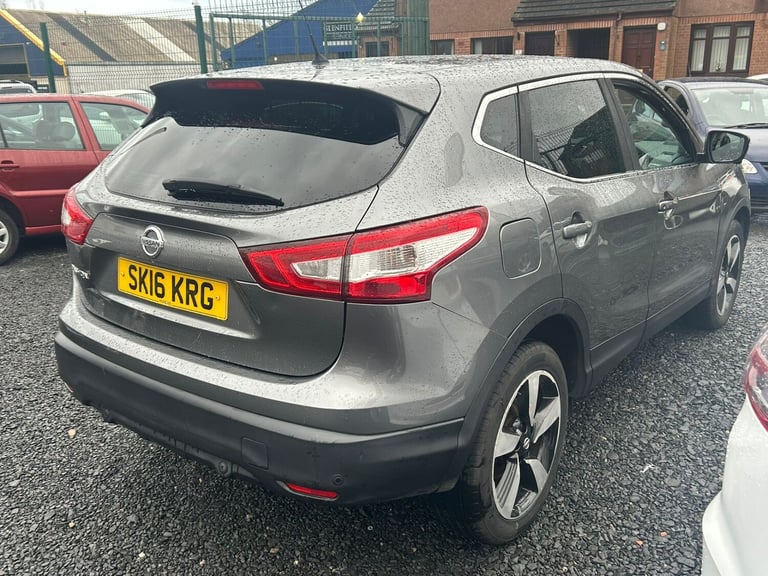 2016 Nissan Qashqai 1.2 DiG-T N-Connecta 5dr HATCHBACK Petrol Manual