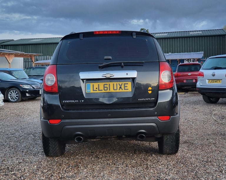 2012 FACELIFT CHEVROLET CAPTIVA 2.2 VCDi LT 5 DOOR 7 SEATER AUTOMATIC BLACK