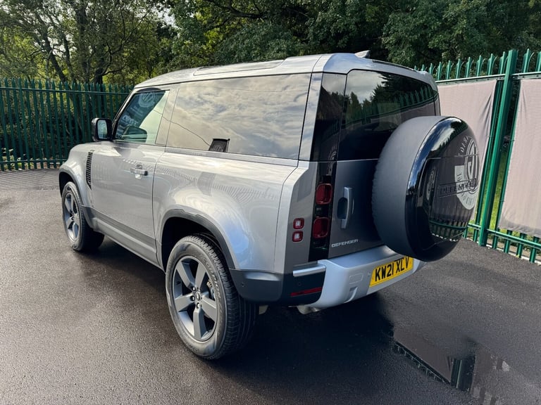 2021 Land Rover Defender 2.0 P300 HSE 90 3dr Auto [6 Seat] Estate Petrol Automatic