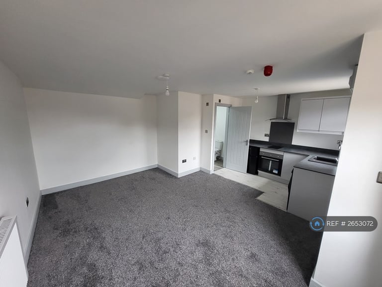 Studio flat in St. James Lane, Coventry, CV3 (#2653072)