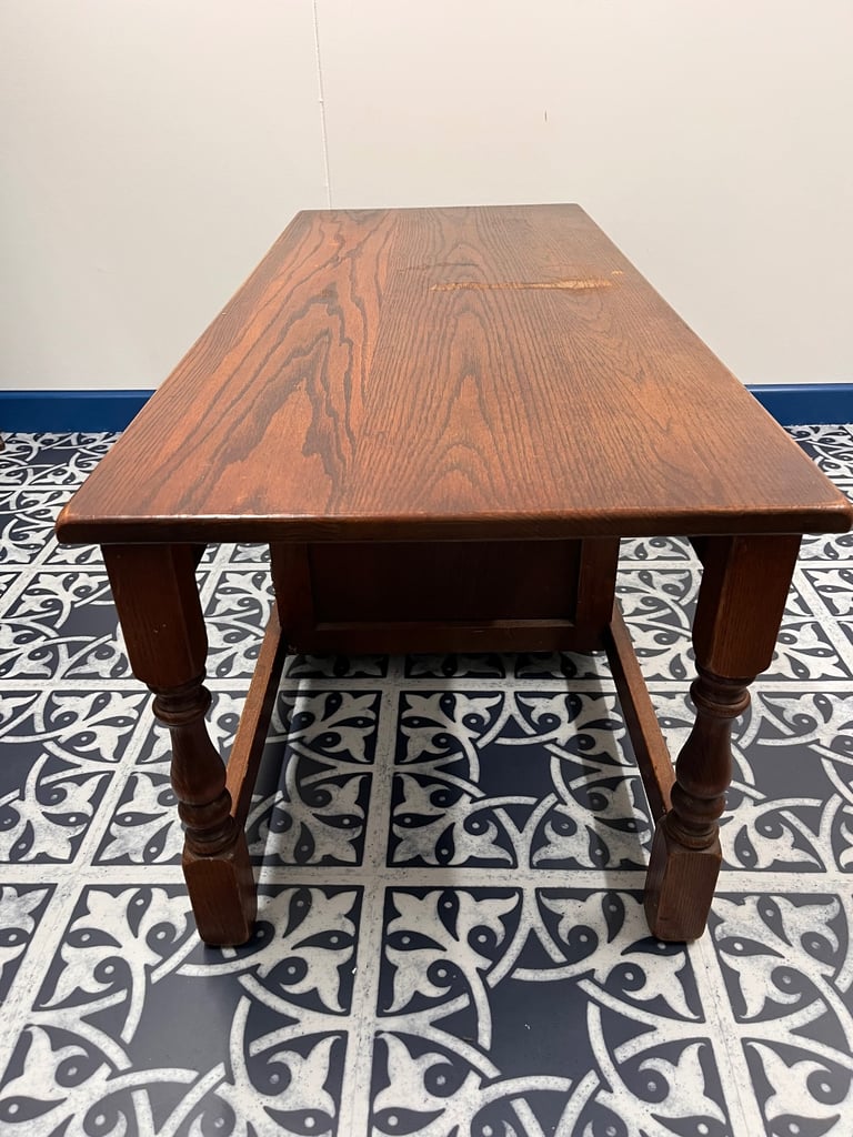 Large Vintage Solid Oak Old Charm Coffee Table
