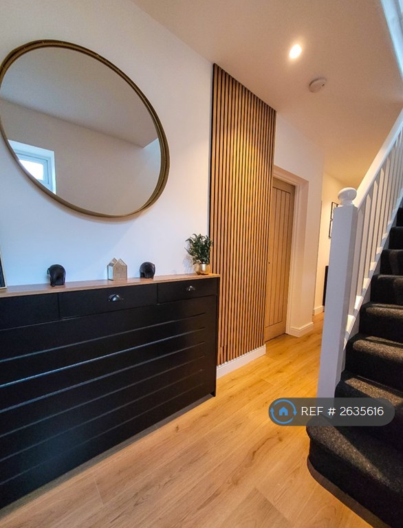 4 bedroom house in Wellesley Road, Ilford, IG1 (4 bed) (#2635616)