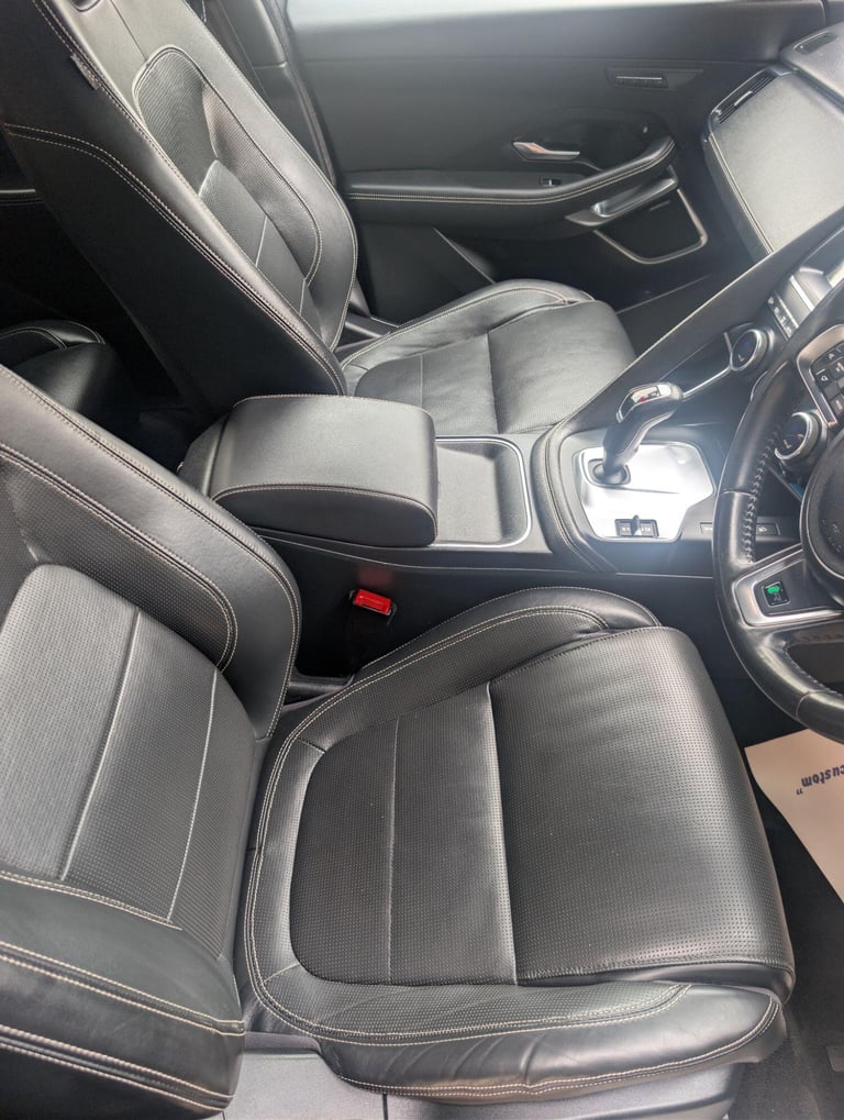JAGUAR E-PACE 2.0 D180 R-Dynamic HSE 2019