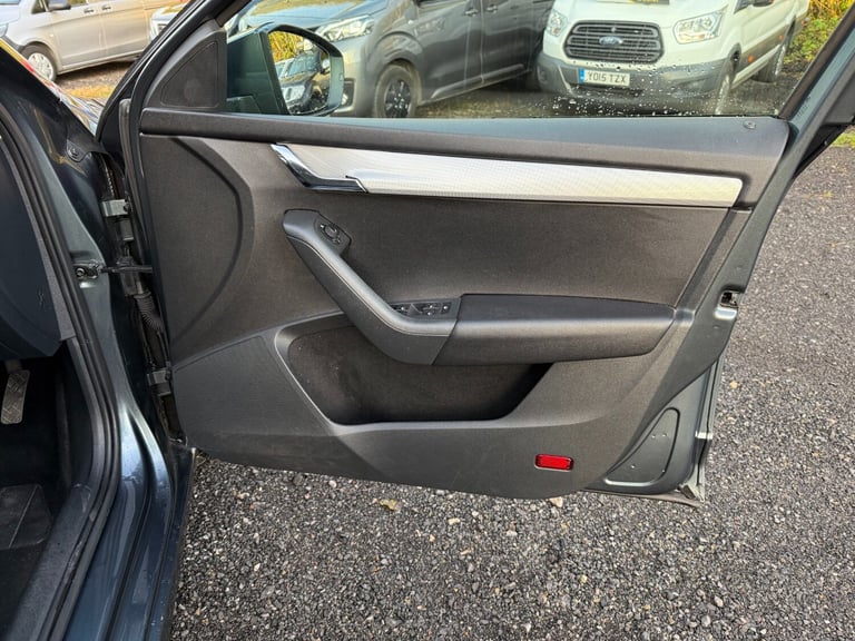 2014 Skoda Octavia 1.6 TDI CR SE 5dr DSG, No VAT ESTATE Diesel Automatic