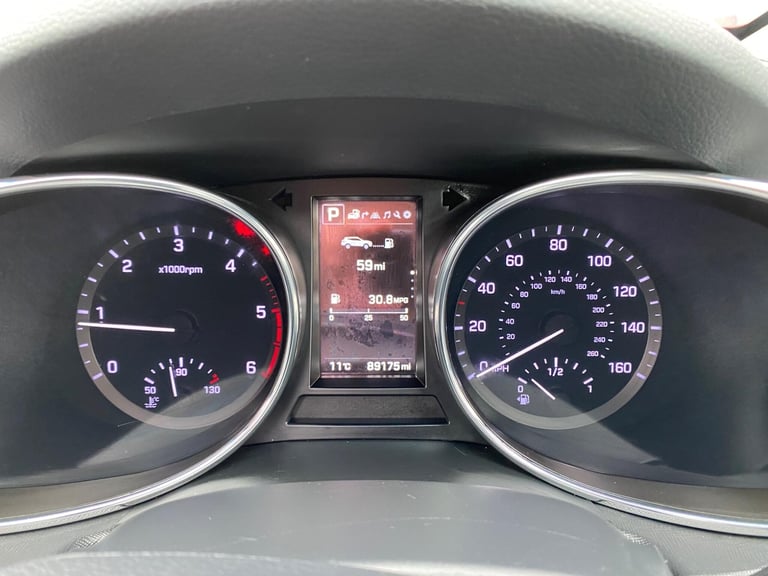 2016 Hyundai Santa Fe 2.2 CRDi Blue Drive Premium SE Auto 4WD Euro 6 (s/s) 5dr (7 Seat) ESTATE Di...