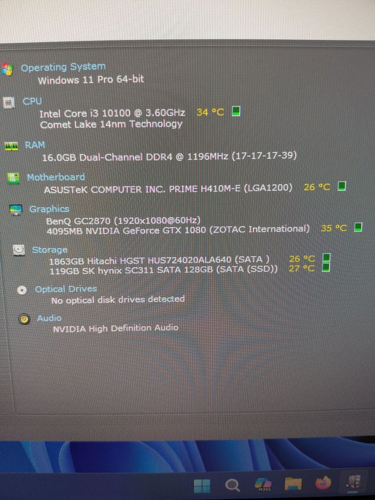 GAMING PC XIGMATEK i3 10100 GTX 1080 8GB AMP EXTREME 120GB SSD 2TB HDD 16GB RAM 27" MONITOR RGB COD