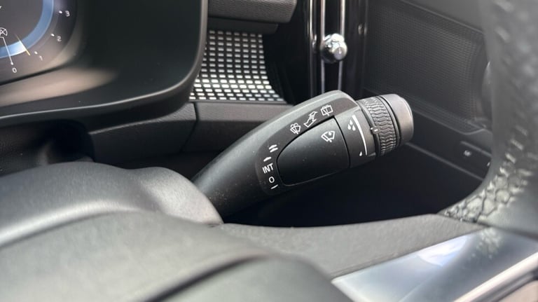 2025 Volvo XC40 Plus, B4 Mild hybrid, Petrol, Dark Estate Petrol Automatic