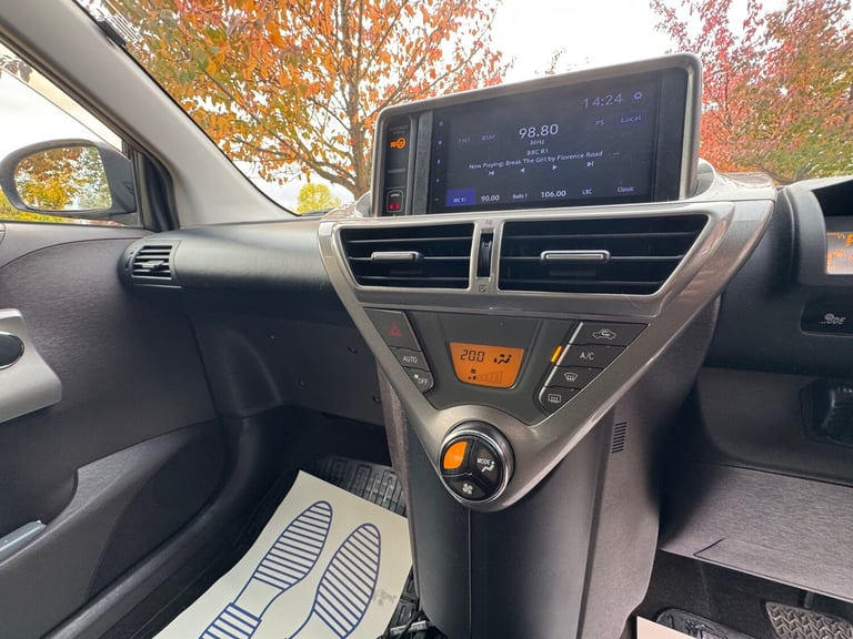2009 Toyota IQ 1.33 Dual VVT-i 3 3dr Multidrive HATCHBACK Petrol Manual
