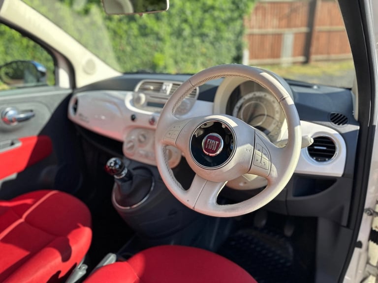 * 66,000 * 2010 FIAT 500 1.2 LOUNGE PETROL 3 DOOR HATCHBACK * £35 A YEAR ROAD TAX *
