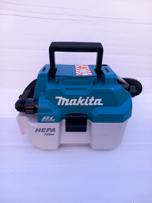 image for Makita Dust Extractor 18v 