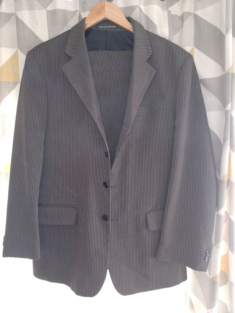 EMPORIUM MENS PRE-OWNED 2 PC SUIT £14.99
