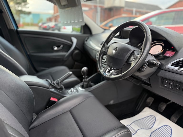 2016 Renault Megane 1.5 dCi Dynamique Nav 5dr HATCHBACK Diesel Manual