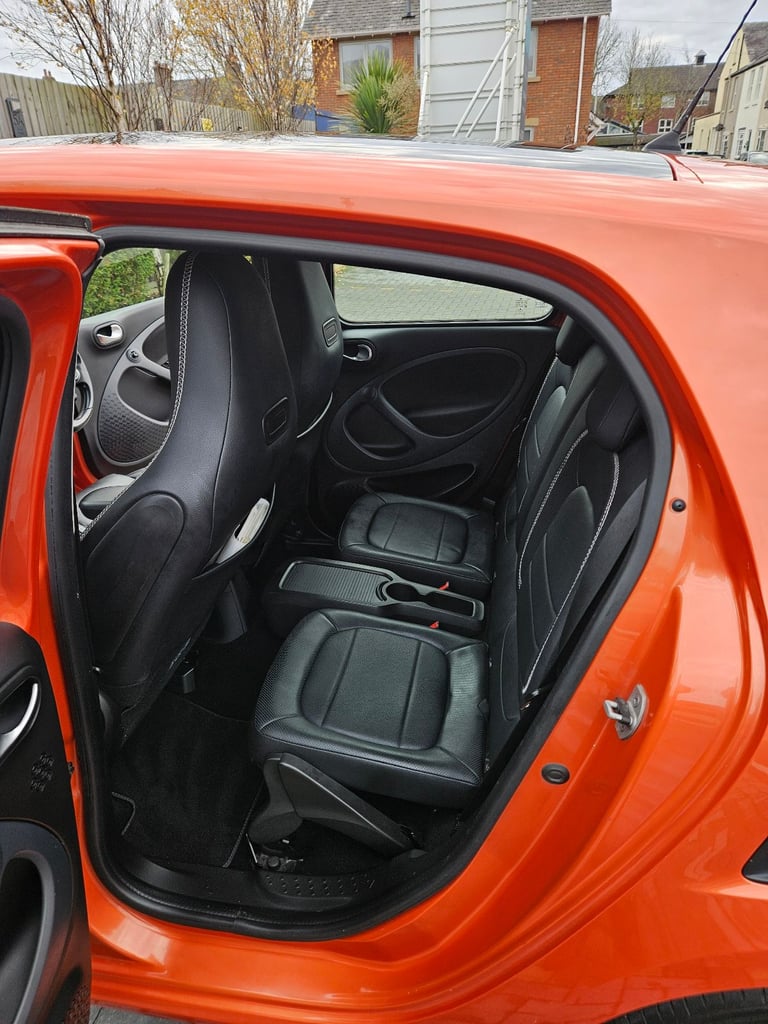 Smart forfour Brabus Xclusive 0.9 Twinamic Euro 6 5dr Hatchback Automatic Petrol,