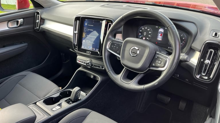 2020 Volvo XC40 Momentum B4 AWD mild hybrid ESTATE Petrol/Electric Hybrid Automatic